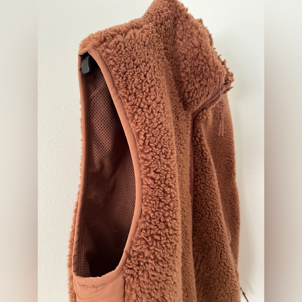 TNA Rust Sherpa Zip-Up Vest - Picture 5 of 16